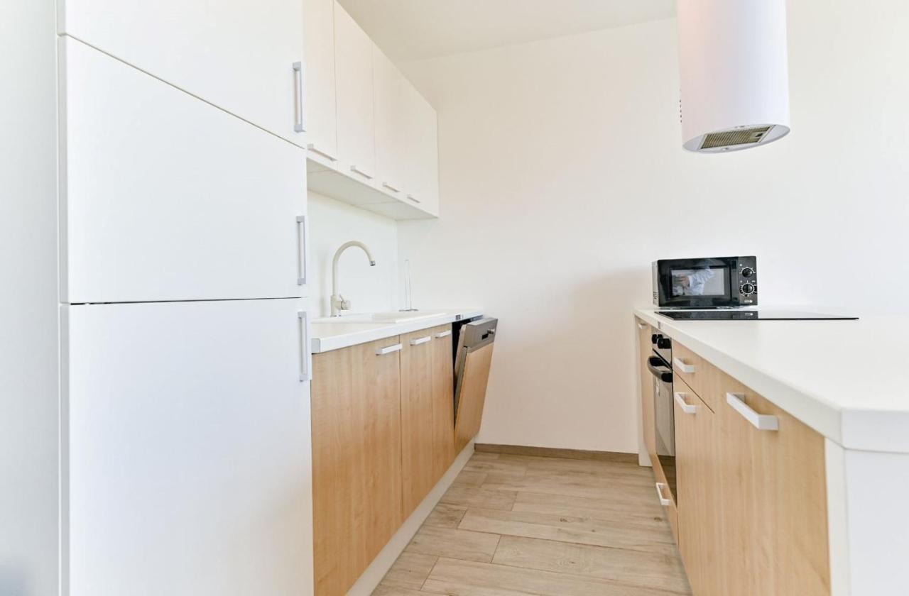 Apartment Flori With Sea View Malinska Zewnętrze zdjęcie